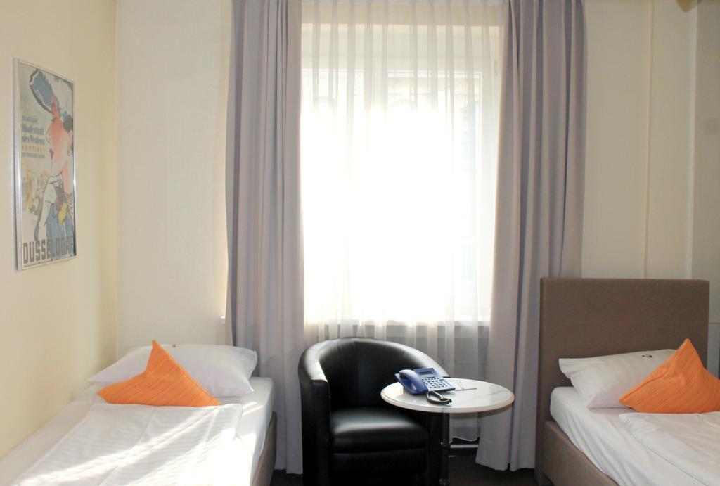 Hotel Monopol 3*