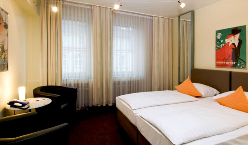 Monopol Hotel 3*