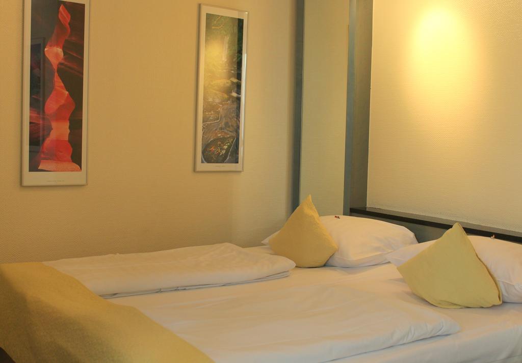 Hotel Monopol 3*